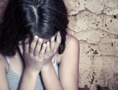 أب يعتدى جنسياً على ابنته الطفلة البالغة من العمر 10سنوات عدة مرات | صوت مصر نيوز