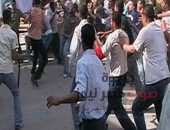 بائعة فاكهة تتسبب في معركة بالأسلحة النارية في عزبة السوق بالقليوبية | صوت مصر نيوز